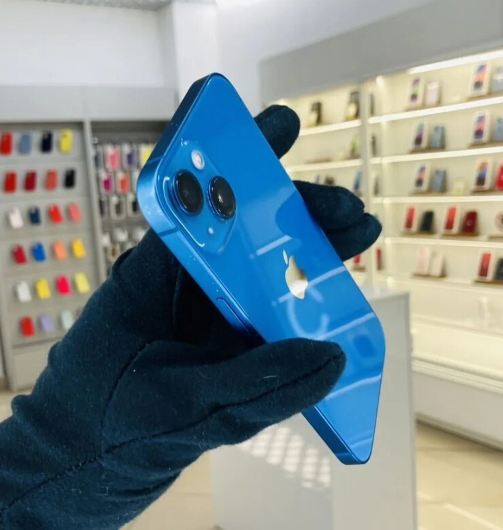 iPhone 13, 256 ГБ б/у