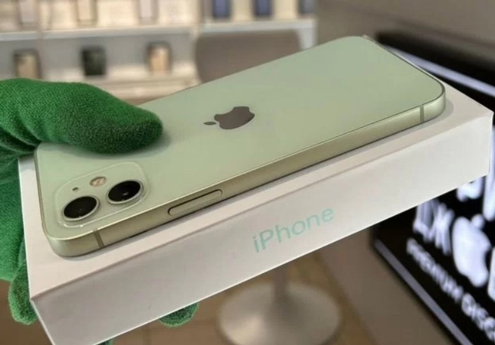 iPhone 12 64 ГБ б/у