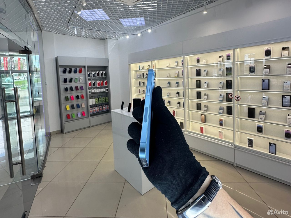 iPhone 14, 256 ГБ б/у