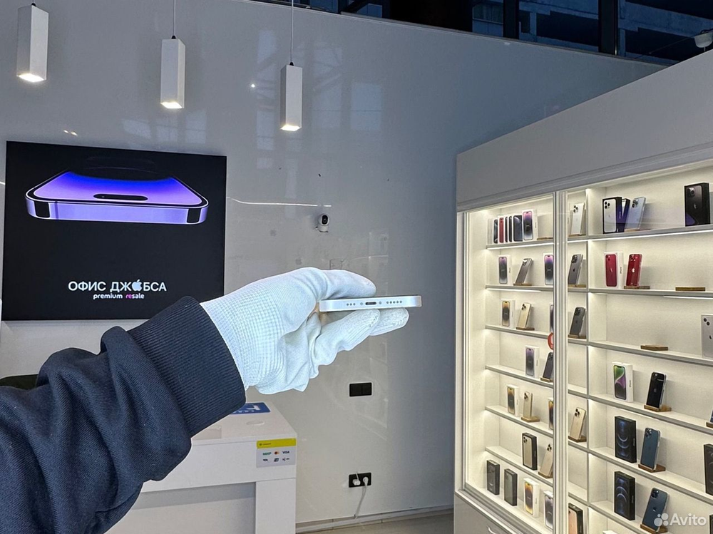 iPhone 13, 256 ГБ б/у