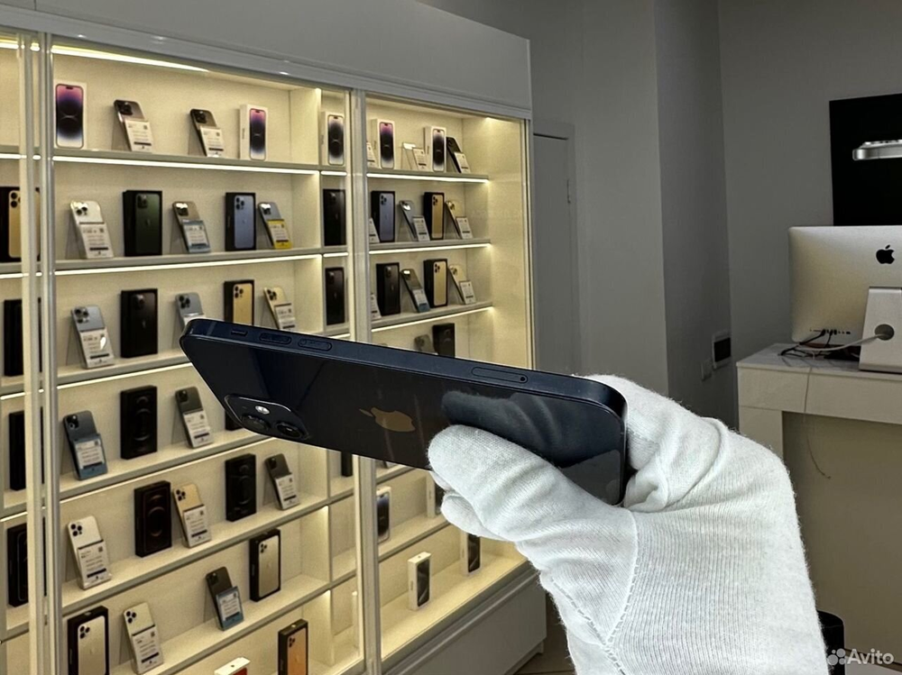 iPhone 12, 64 ГБ б/у