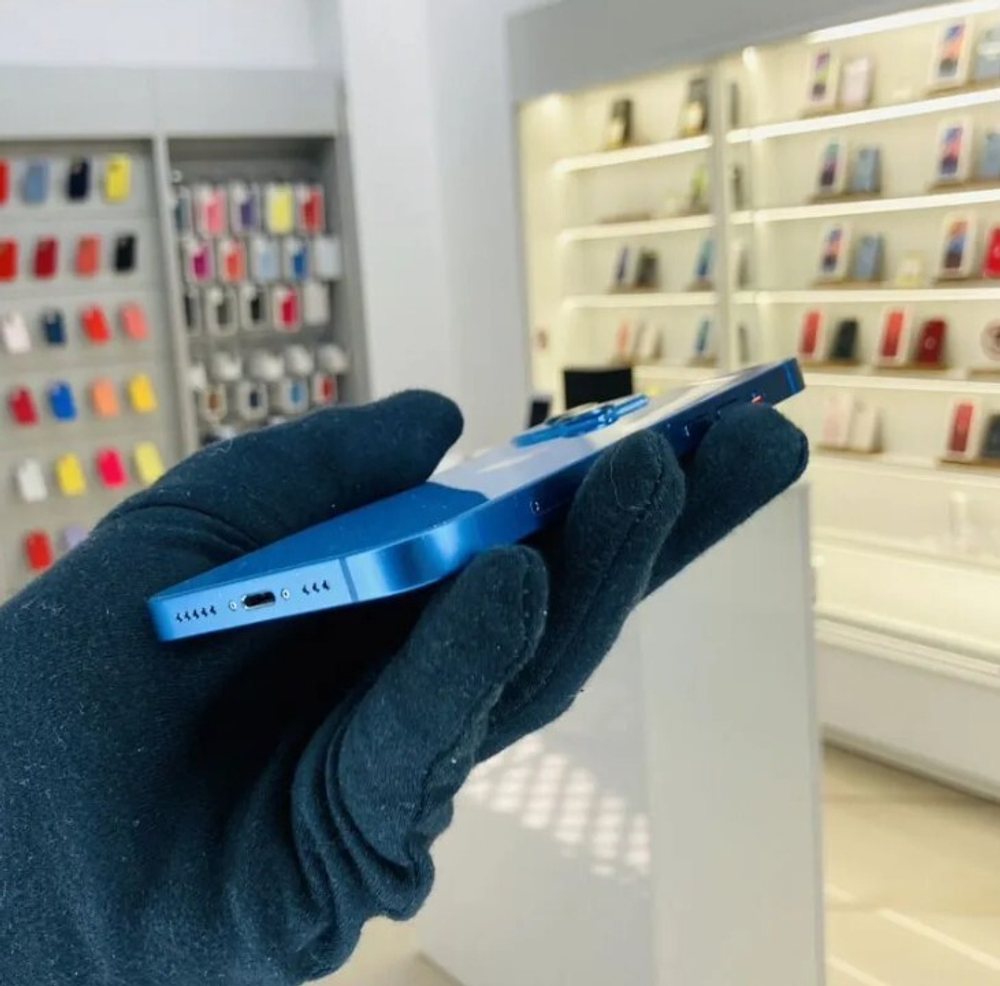 iPhone 13, 256 ГБ б/у