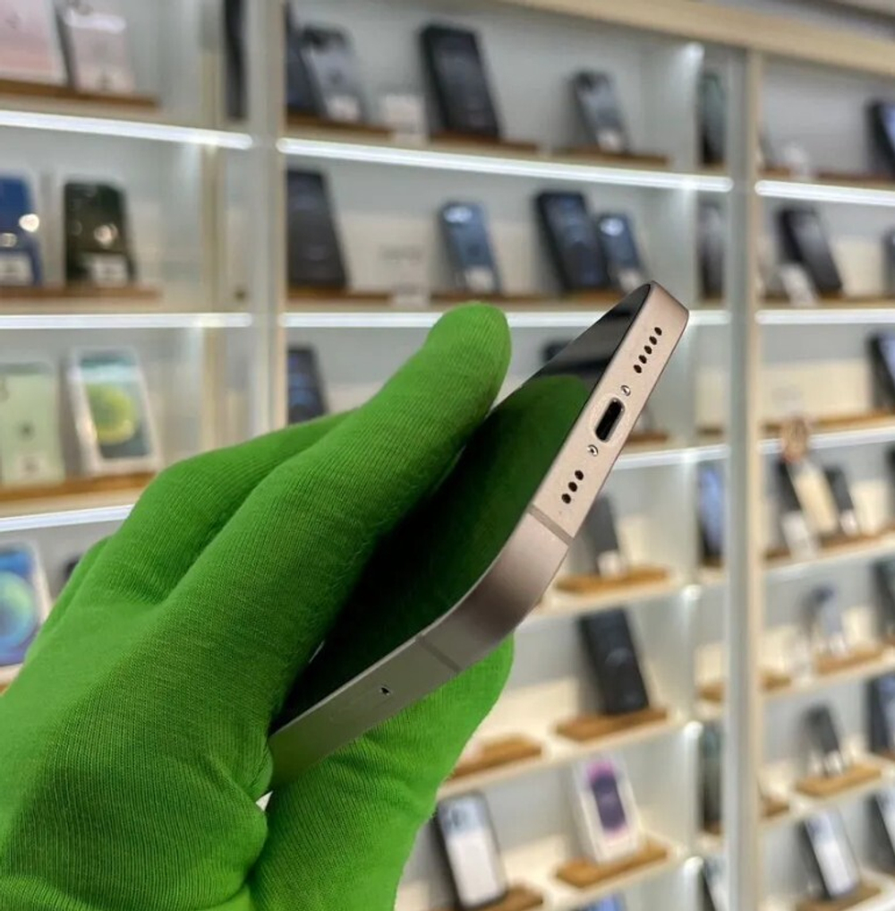iPhone 13, 128 ГБ б/у