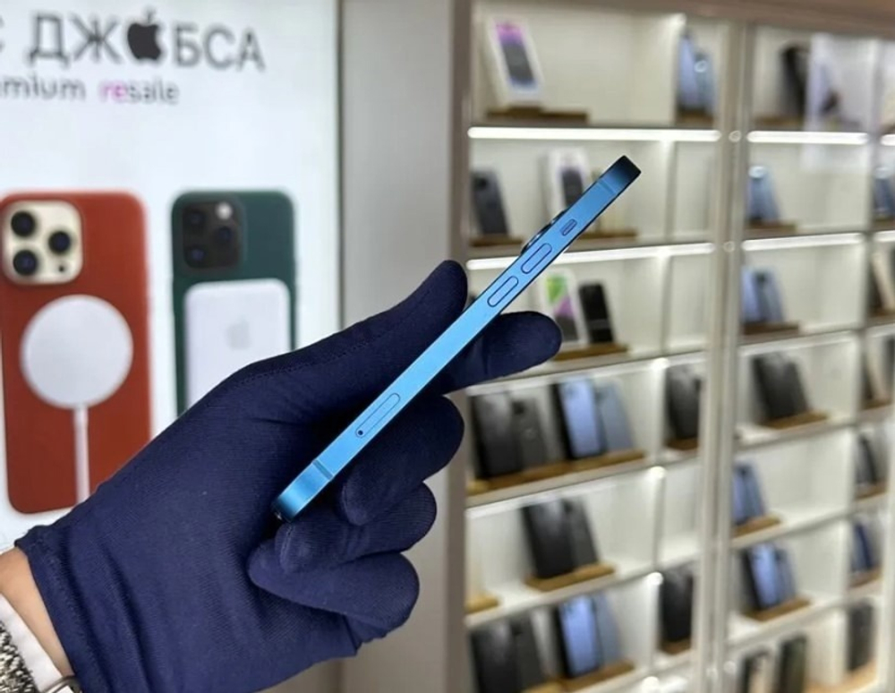 iPhone 13, 128 ГБ б/у