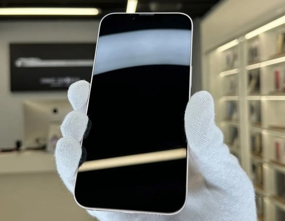iPhone 13, 128 ГБ б/у