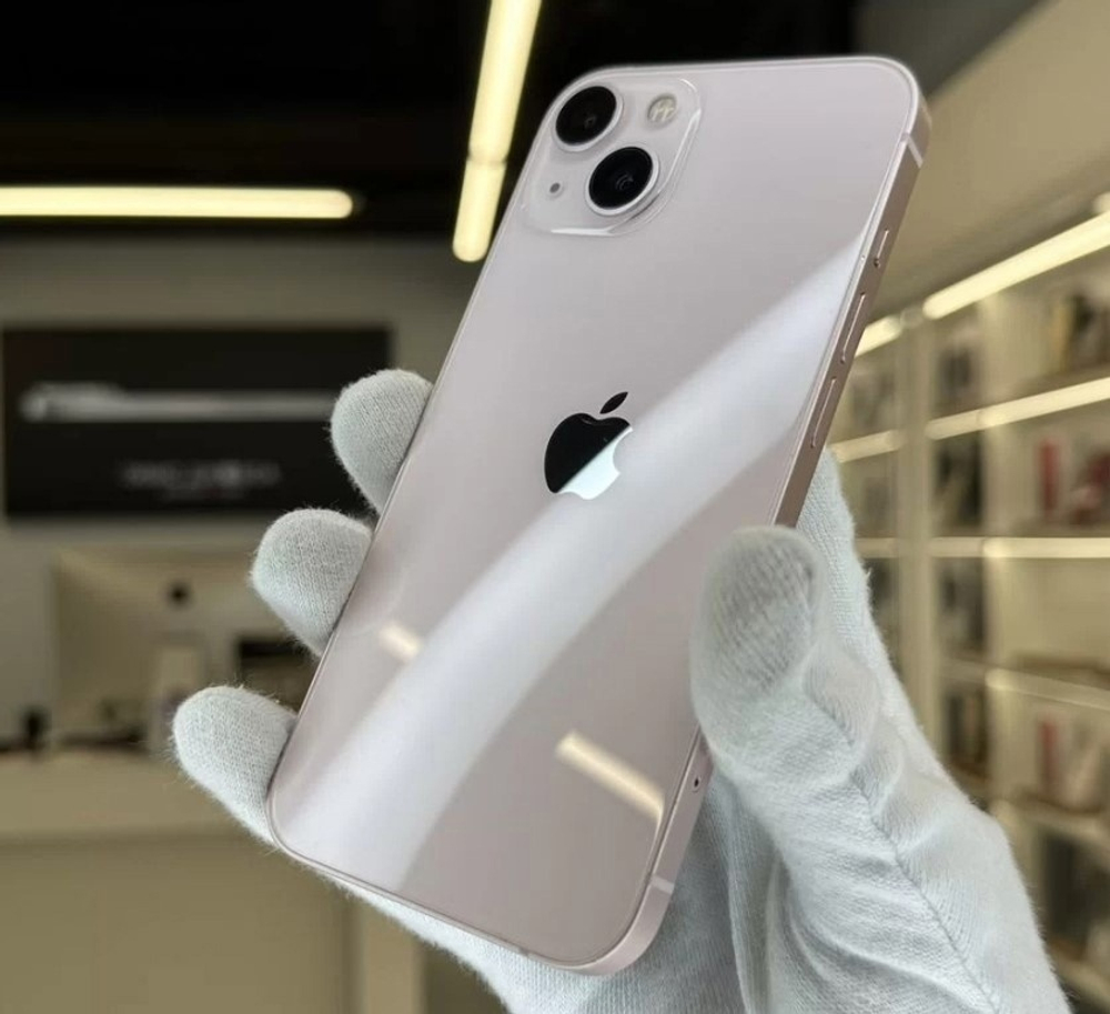iPhone 13, 128 ГБ б/у