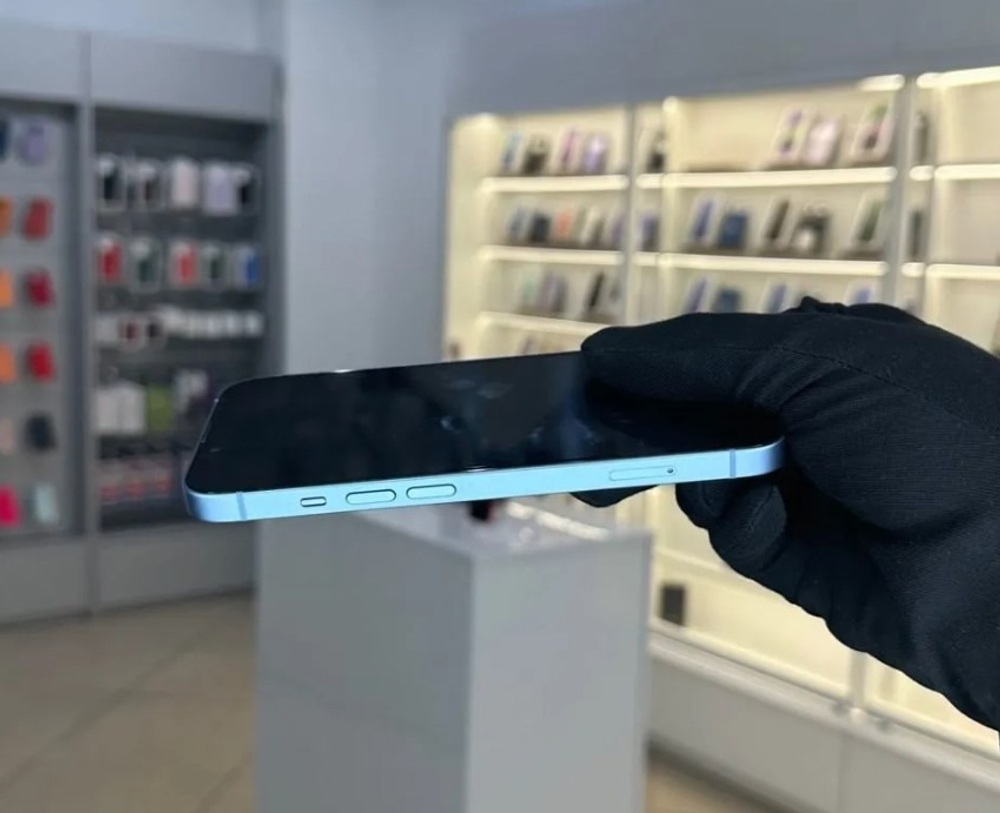 iPhone 14, 256 ГБ б/у