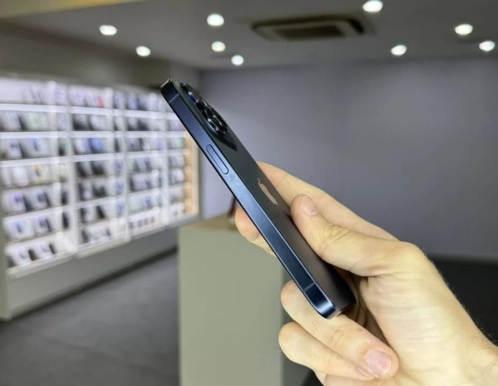 iPhone 15 Pro, 256 ГБ б/у