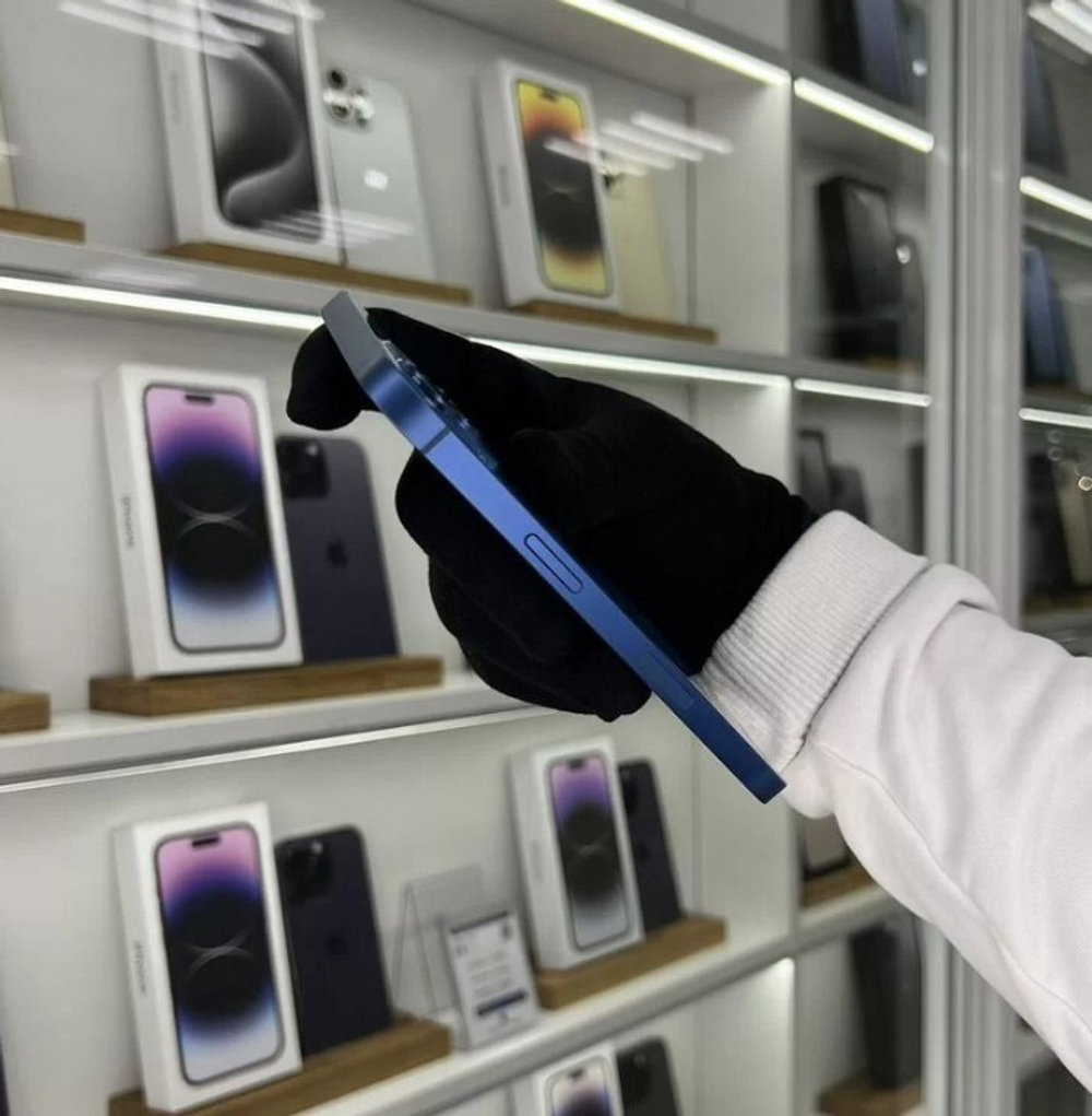 iPhone 13, 128 ГБ б/у