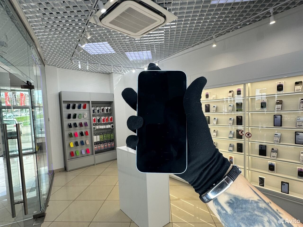 iPhone 14, 256 ГБ б/у
