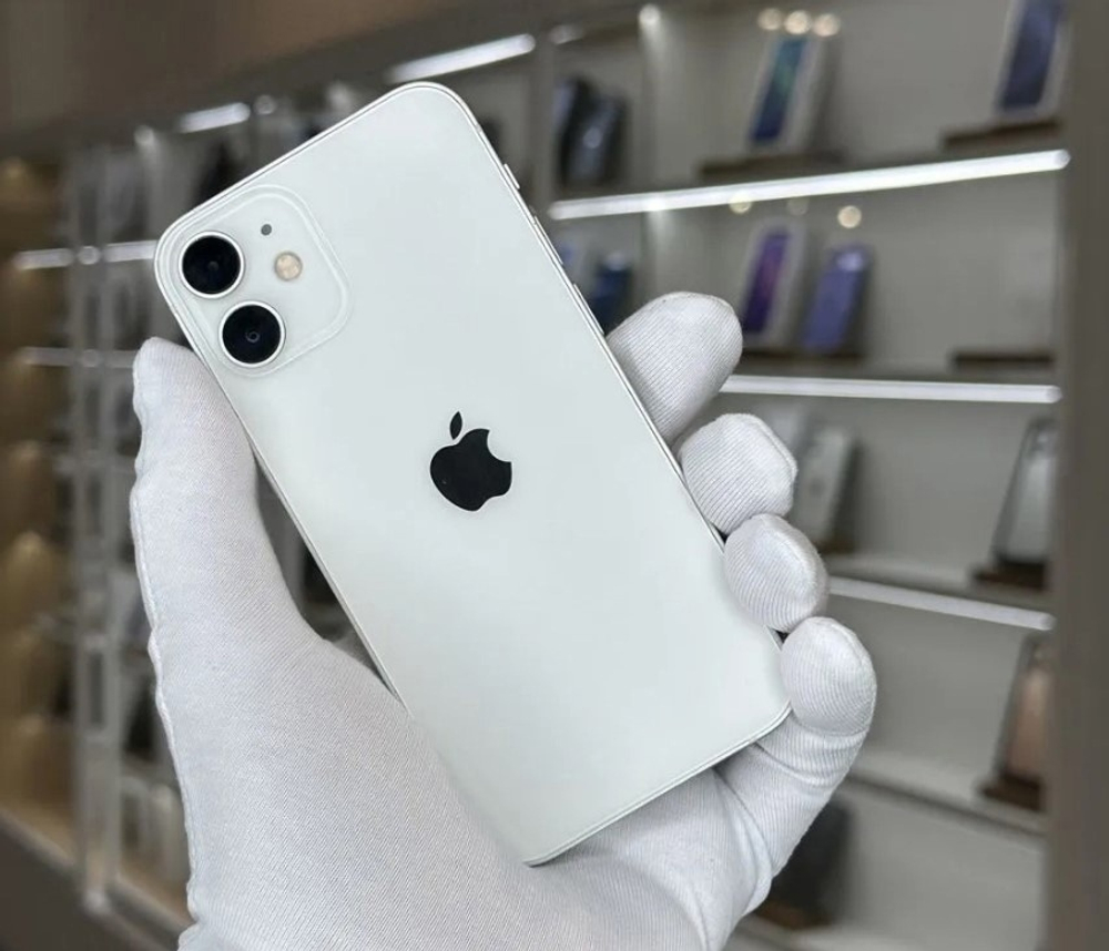 iPhone 12, 128 ГБ б/у
