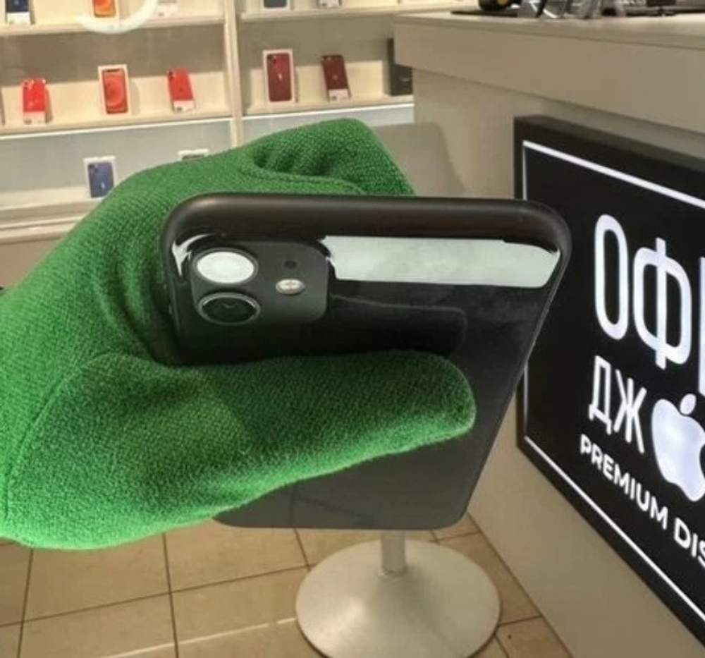 iPhone 11 64 ГБ б/у