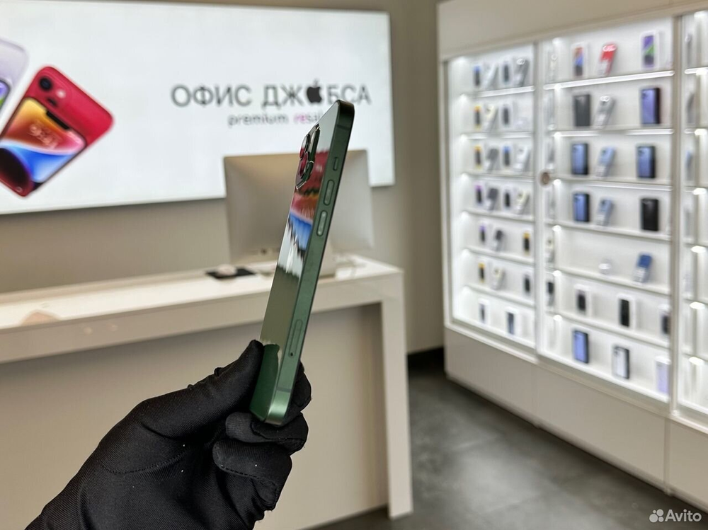 iPhone 13, 256 ГБ б/у