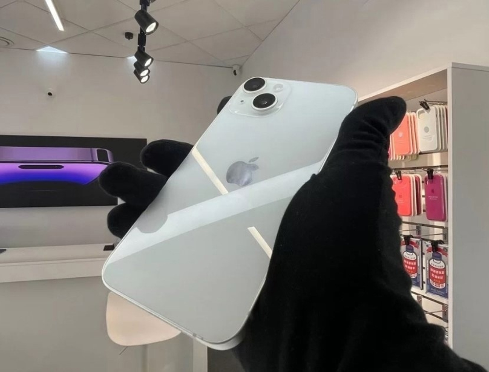 iPhone 13, 128 ГБ б/у