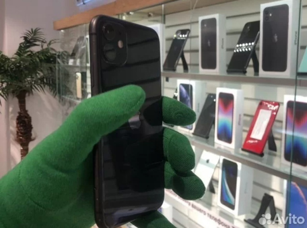 iPhone 11 64 ГБ б/у