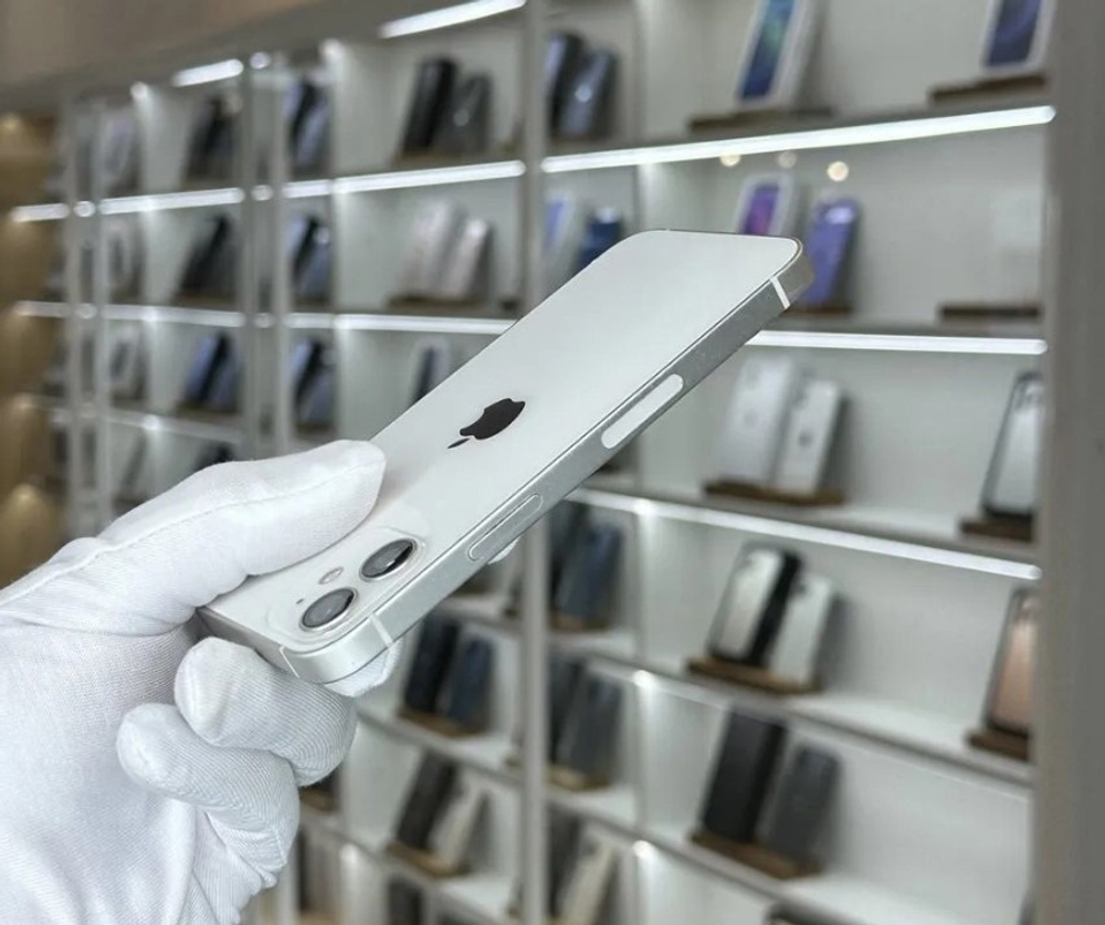 iPhone 12, 128 ГБ б/у