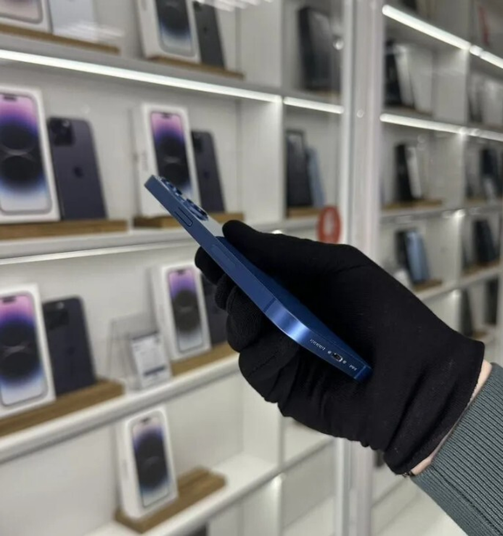 iPhone 13, 128 ГБ б/у