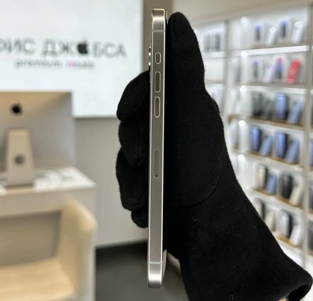 iPhone 15 Pro Max, 256 ГБ б/у