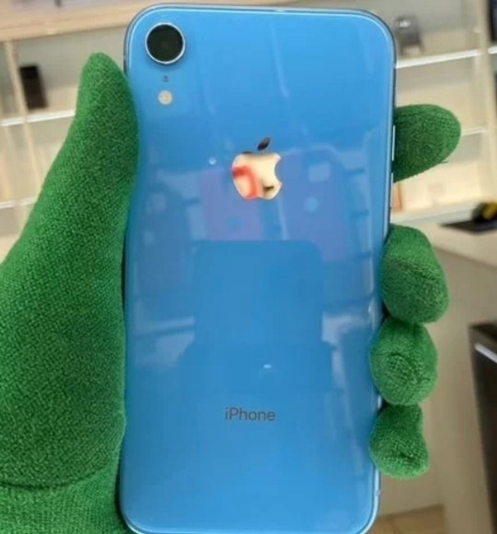 iPhone XR, 64 ГБ б/у