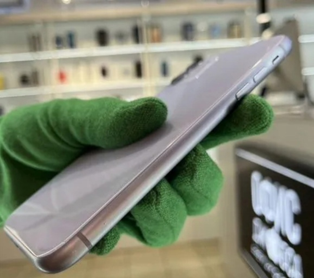 iPhone 11 64 ГБ б/у