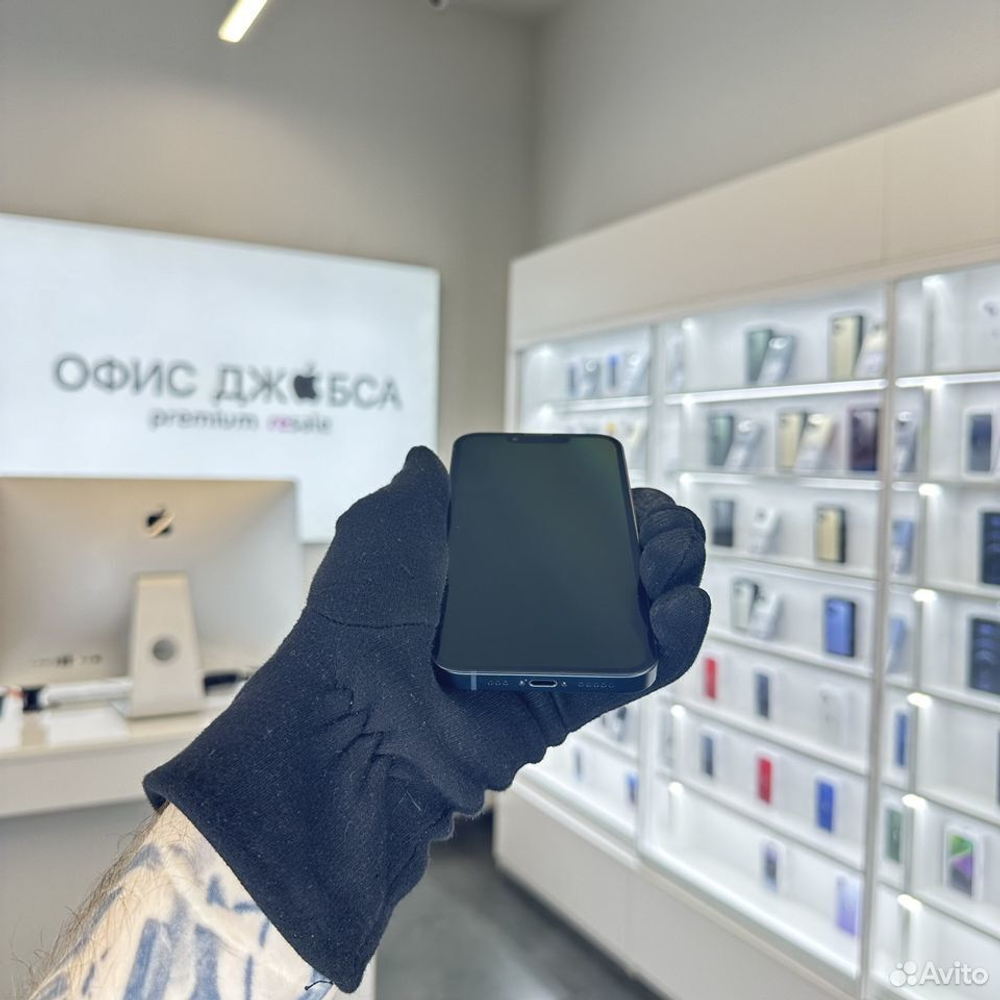 iPhone 13, 256 ГБ б/у