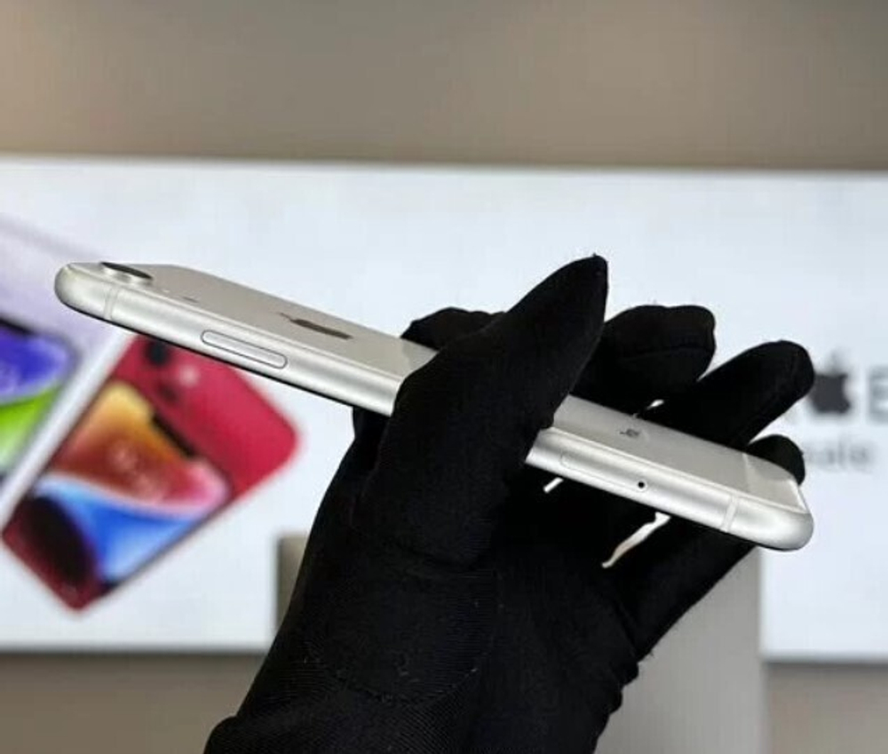 iPhone XR, 64 ГБ б/у