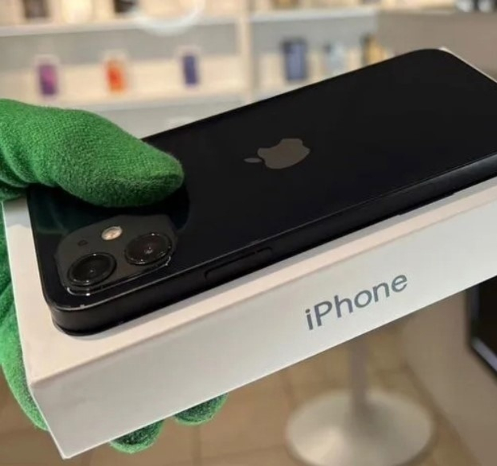 iPhone 12 64 ГБ б/у