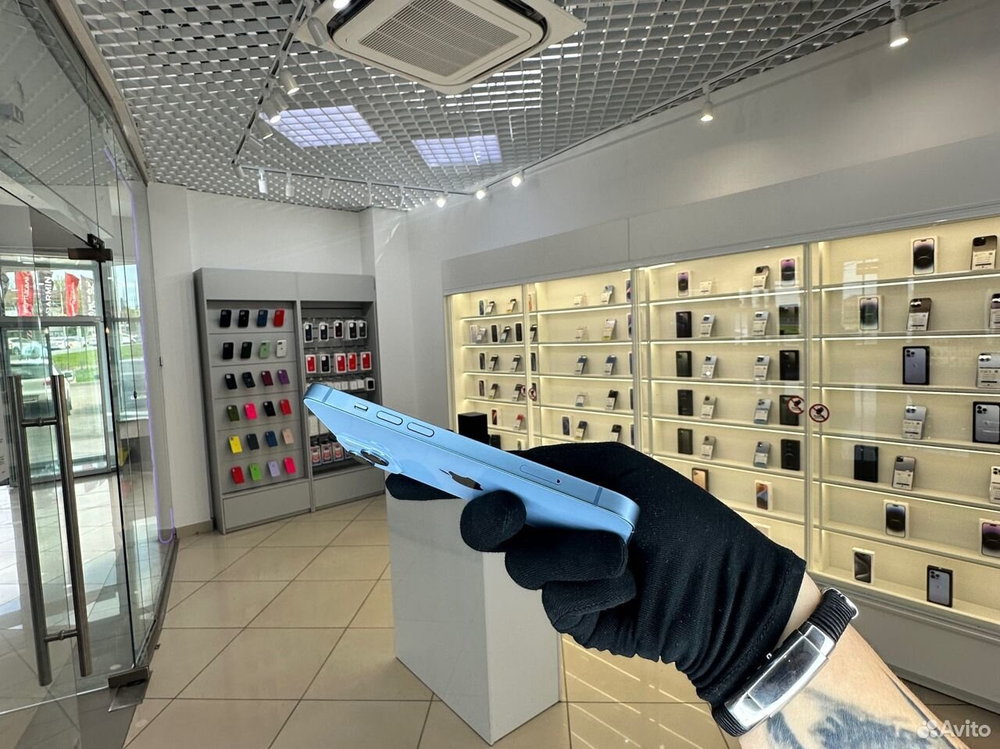 iPhone 14, 256 ГБ б/у