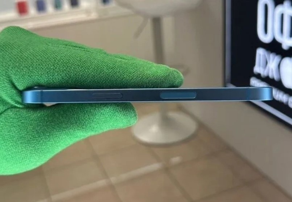 iPhone 13, 256 ГБ б/у