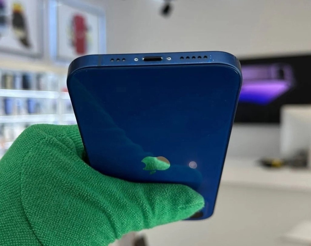 iPhone 12, 256 ГБ б/у