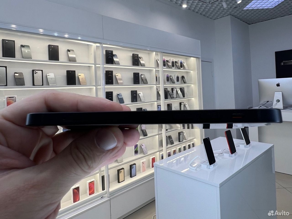 iPhone 12, 64 ГБ б/у