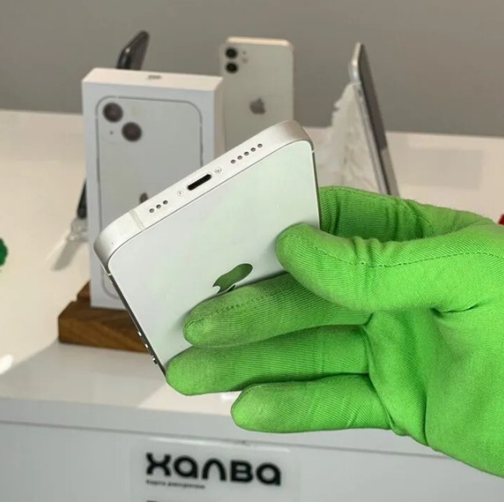 iPhone 13, 256 ГБ б/у