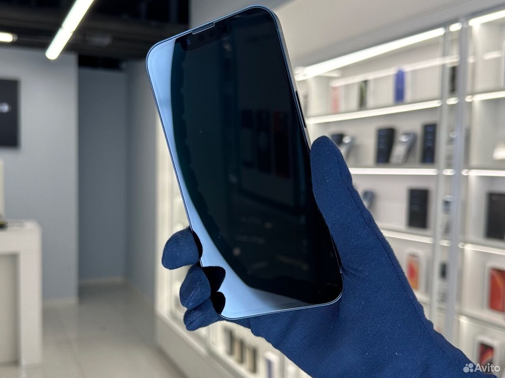 iPhone 13, 256 ГБ б/у