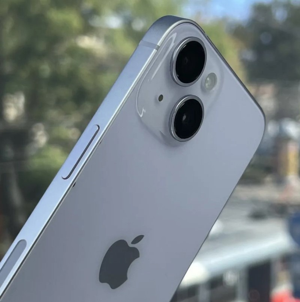 iPhone 14, 256 ГБ б/у