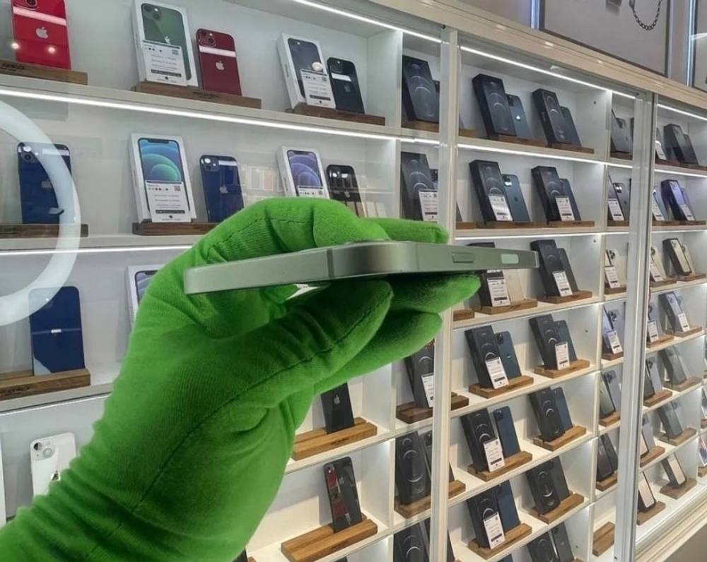 iPhone 12, 128 ГБ б/у
