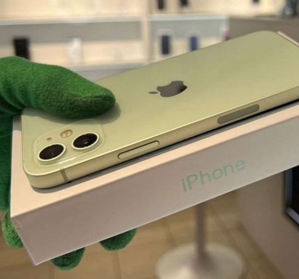 iPhone 12 64 ГБ б/у