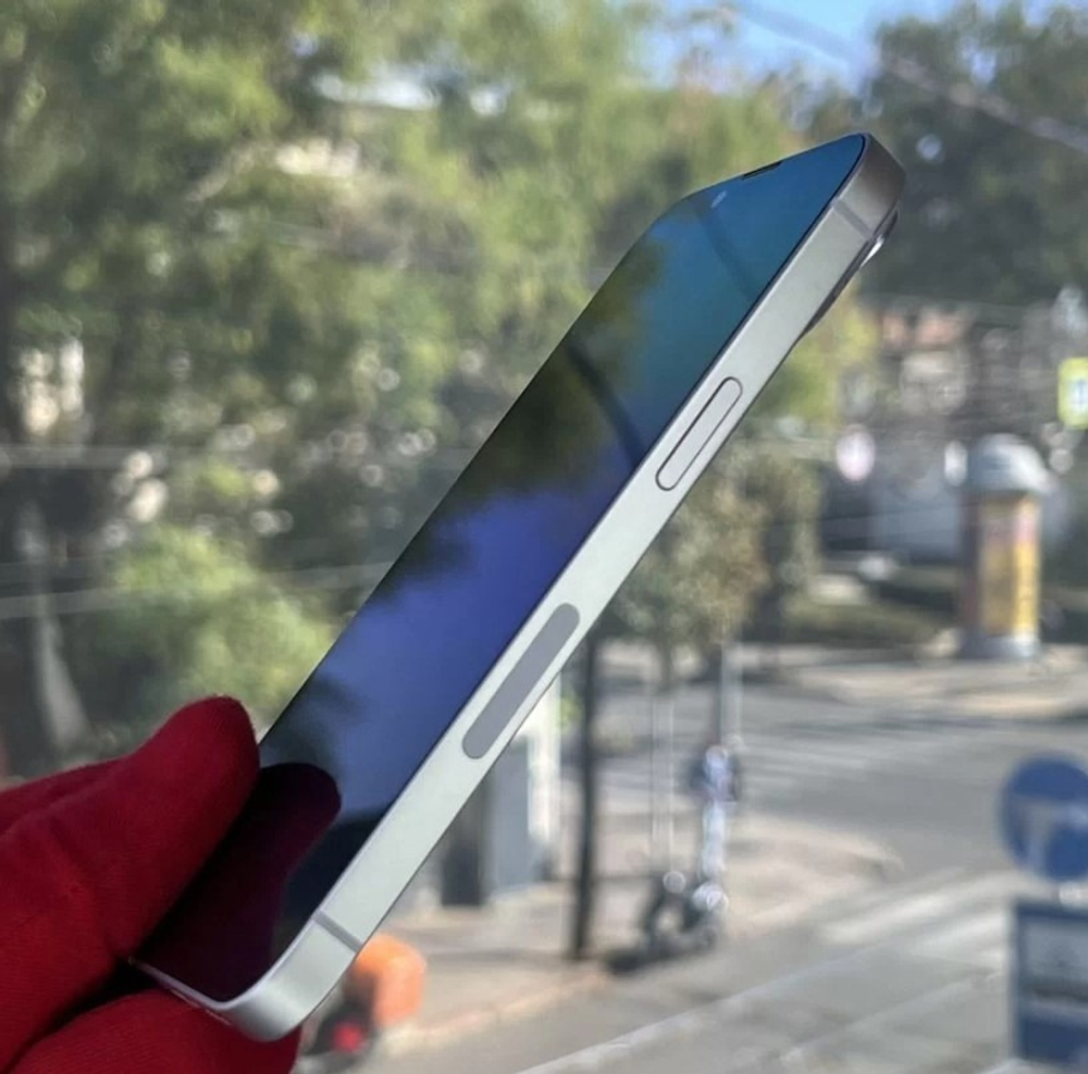 iPhone 14, 256 ГБ б/у