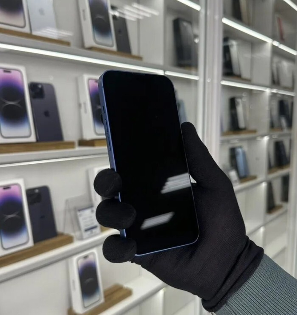 iPhone 13, 128 ГБ б/у