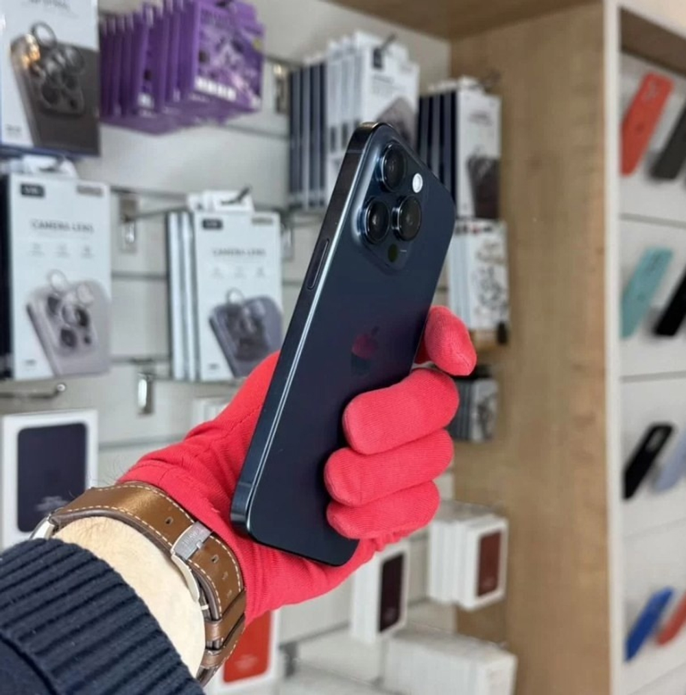 iPhone 15 Pro, 256 ГБ б/у