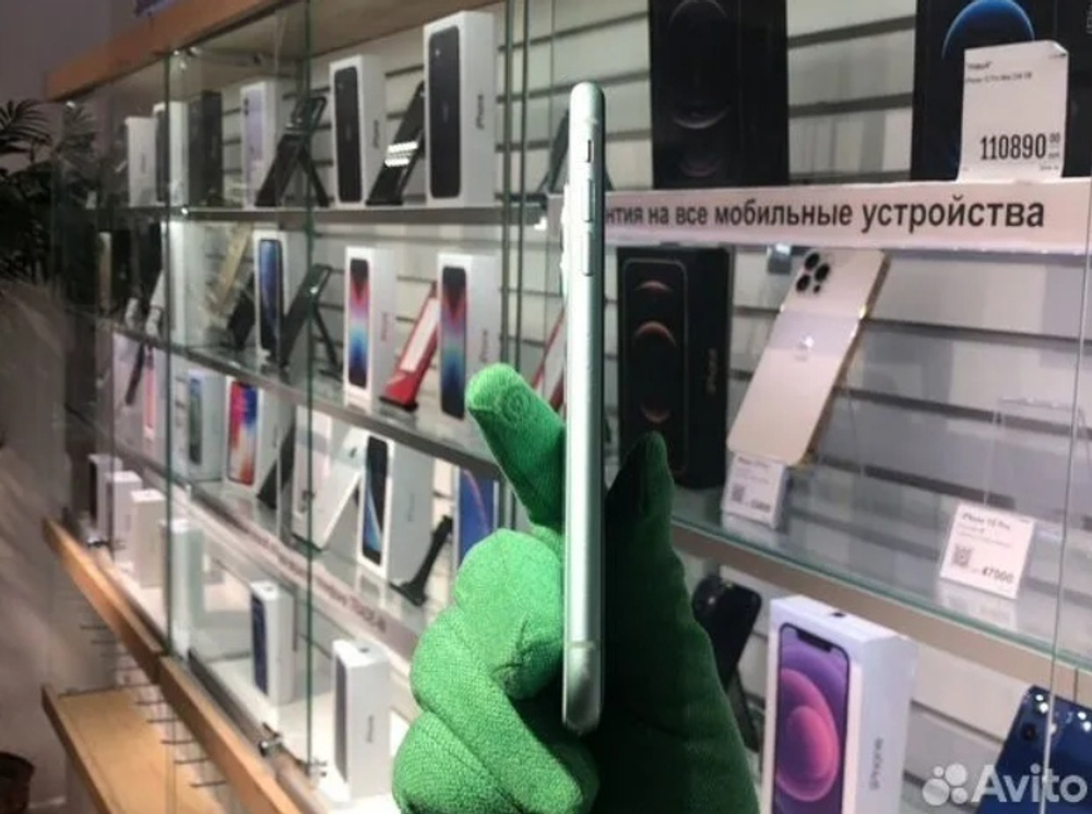 iPhone 11 64 ГБ б/у