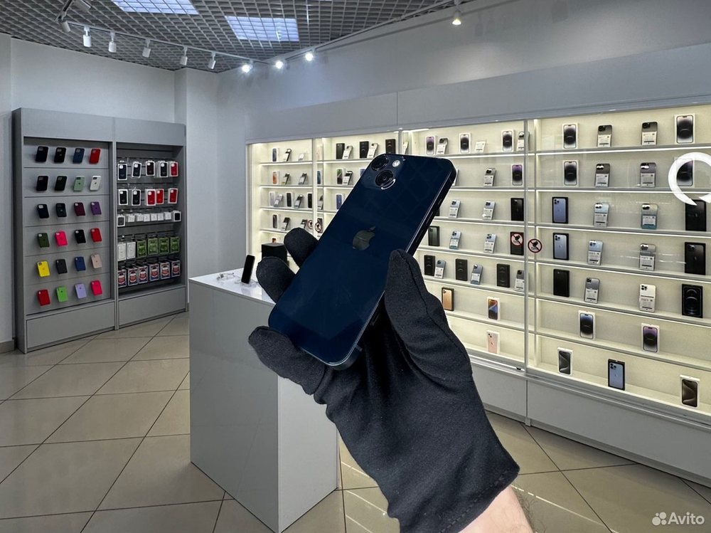 iPhone 13, 128 ГБ б/у