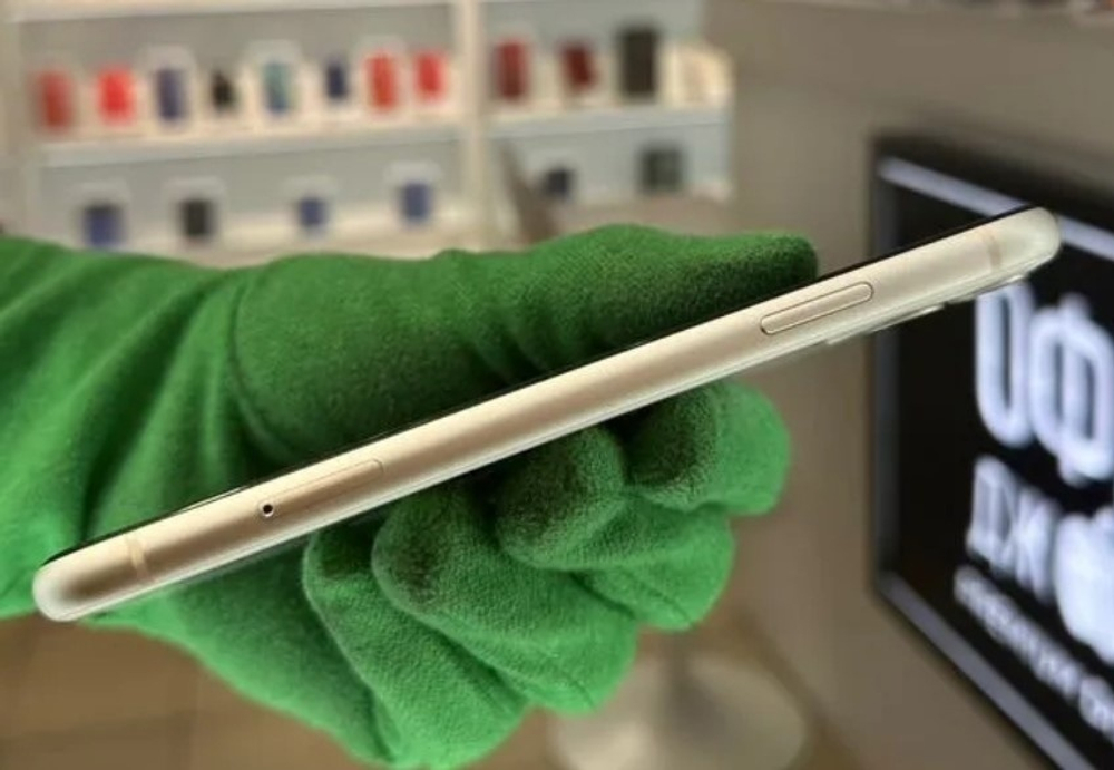 iPhone 11 64 ГБ б/у