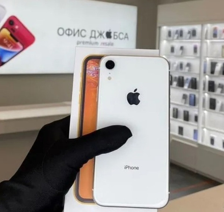 iPhone XR, 128 ГБ б/у