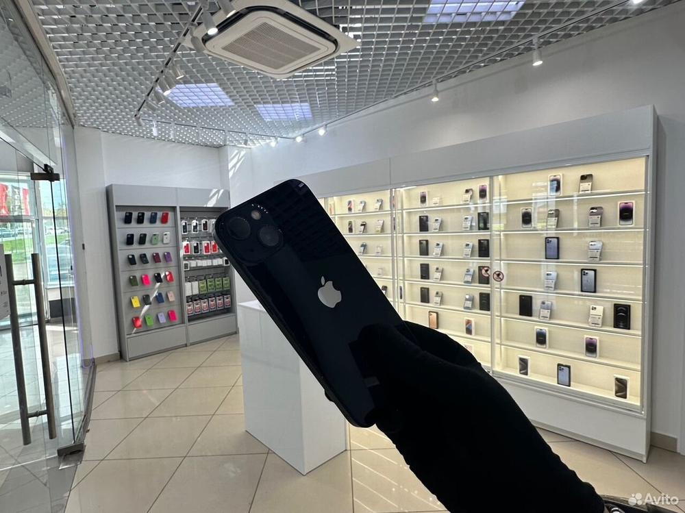 iPhone 13, 128 ГБ б/у