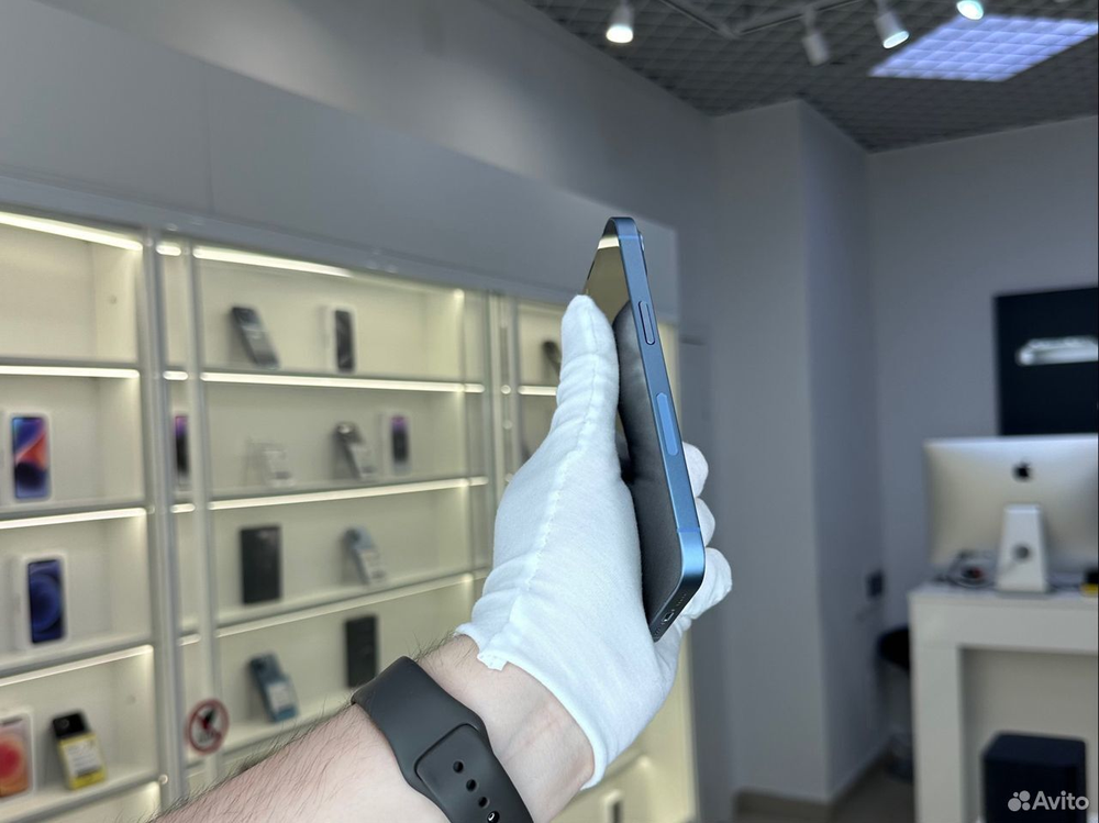 iPhone 14, 256 ГБ б/у