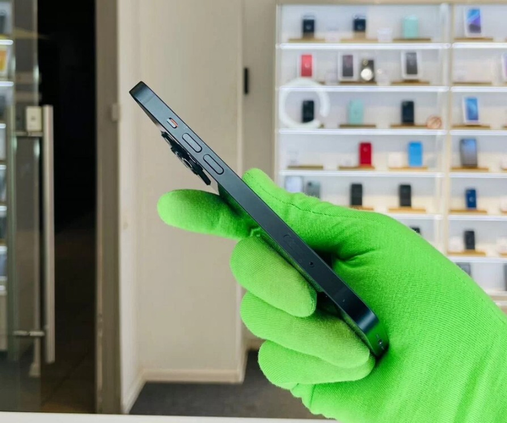 iPhone 13, 128 ГБ б/у