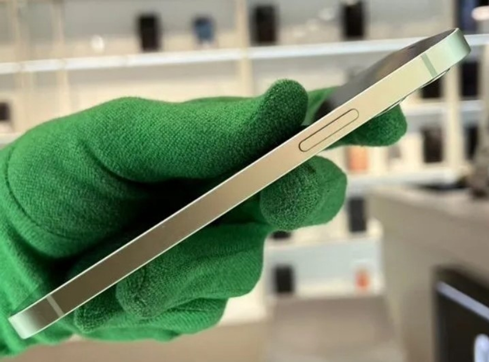 iPhone 12 64 ГБ б/у