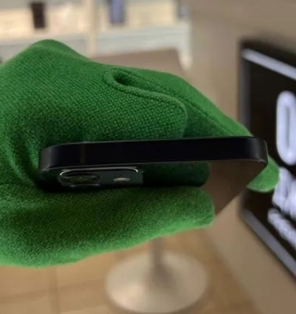 iPhone 12 64 ГБ б/у