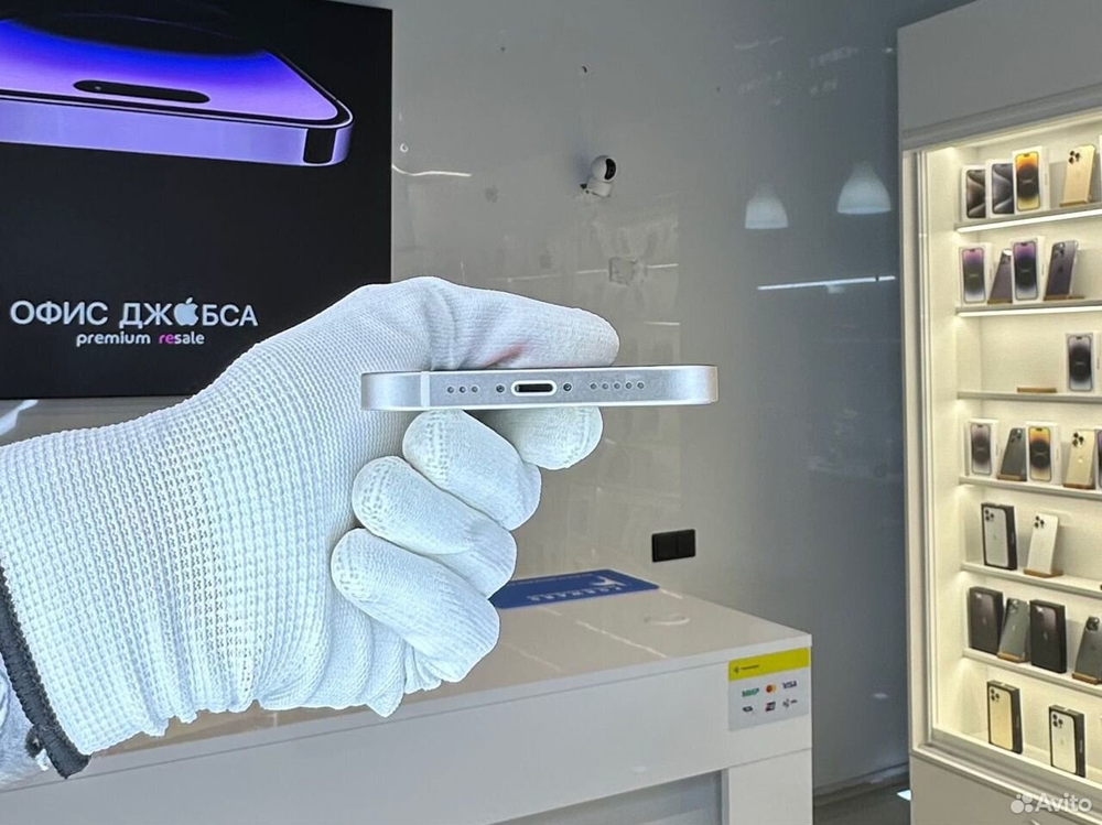 iPhone 13, 128 ГБ б/у
