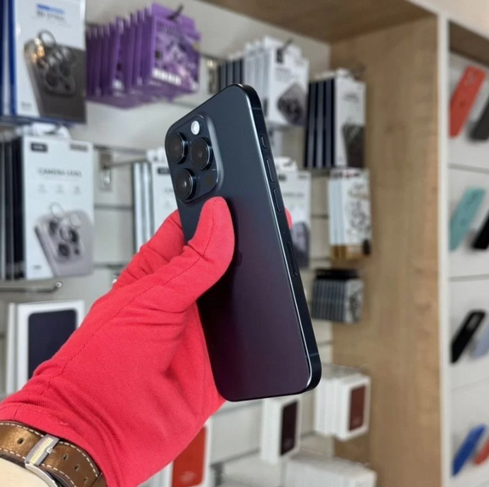 iPhone 15 Pro, 256 ГБ б/у
